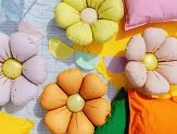 65cm Foil Shape DAISY Flower four assorted colours #FSFBZ4 each pkgd